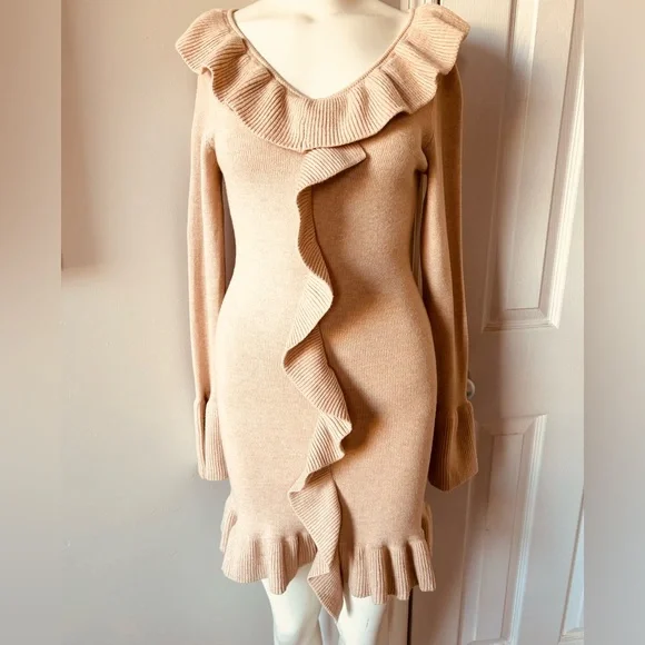 Elegant sz M Knit Beige Cream Luxe Dress - Picture 9 of 11